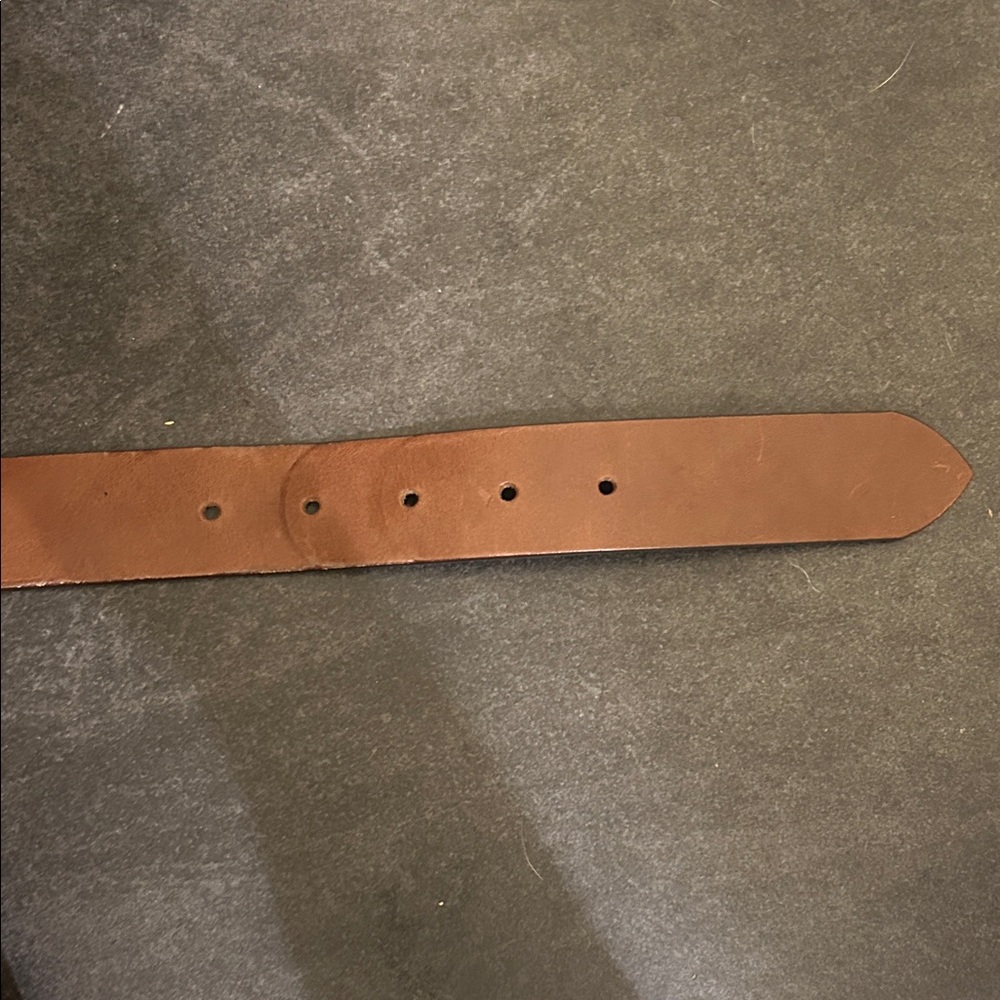 ๐ 2/$18 Eddie Bauer Brown Leather Belt with Brass-tone Horseshoe Buckle 41 in - Picture 4 of 6